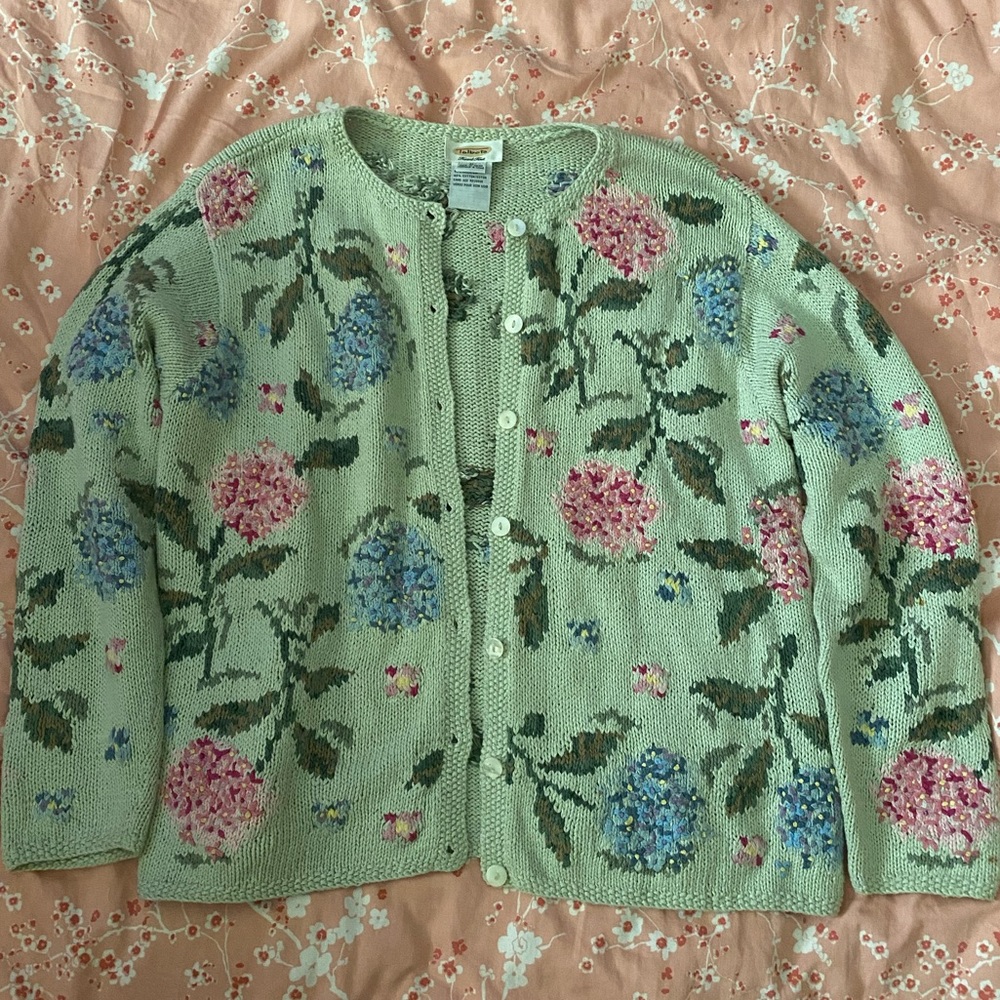 Vintage Cardigan Floral Design 🌸🌼🌿